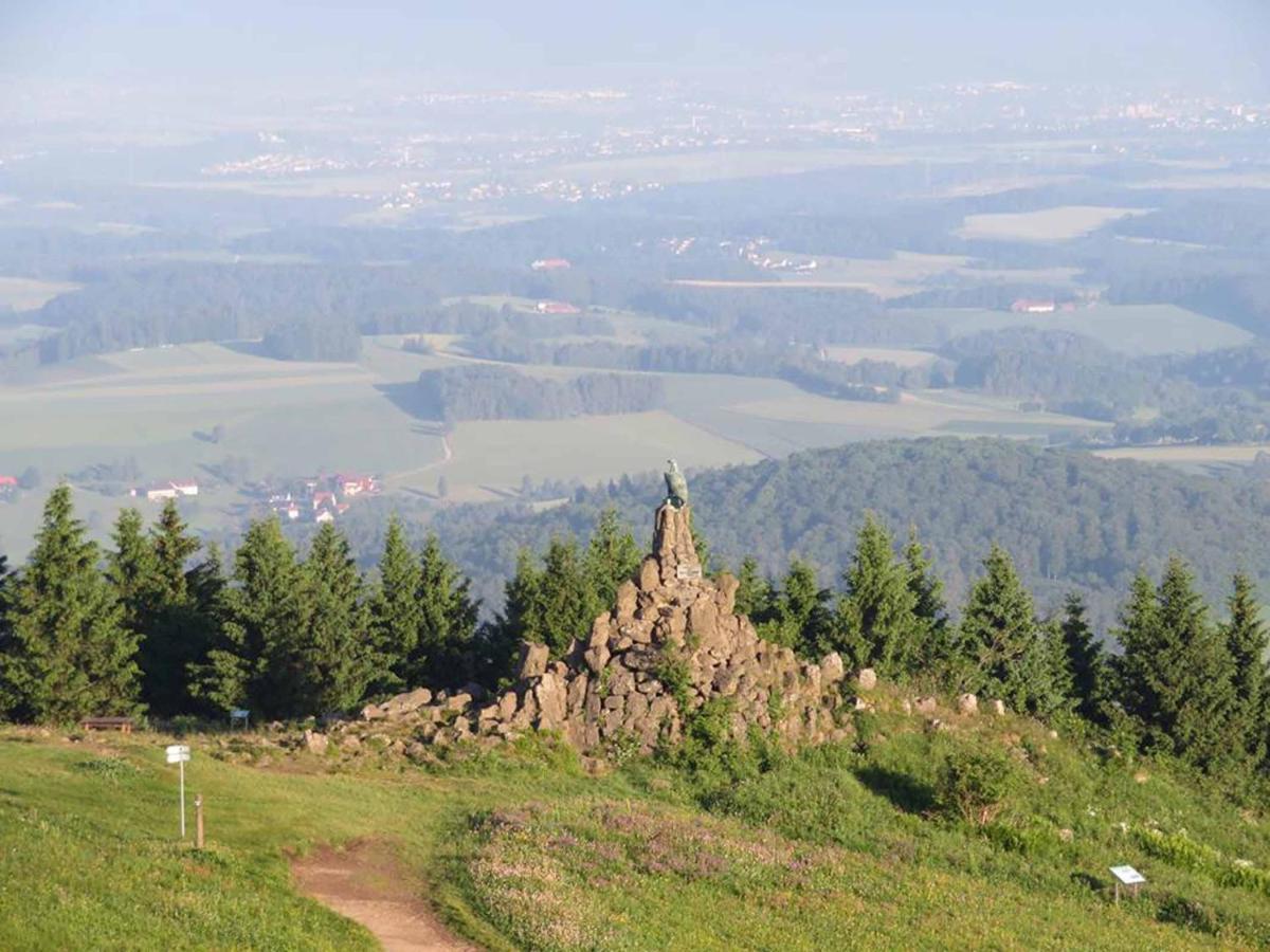Rhoener Landhotel Haus Zur Wasserkuppe Ehrenberg  Extérieur photo