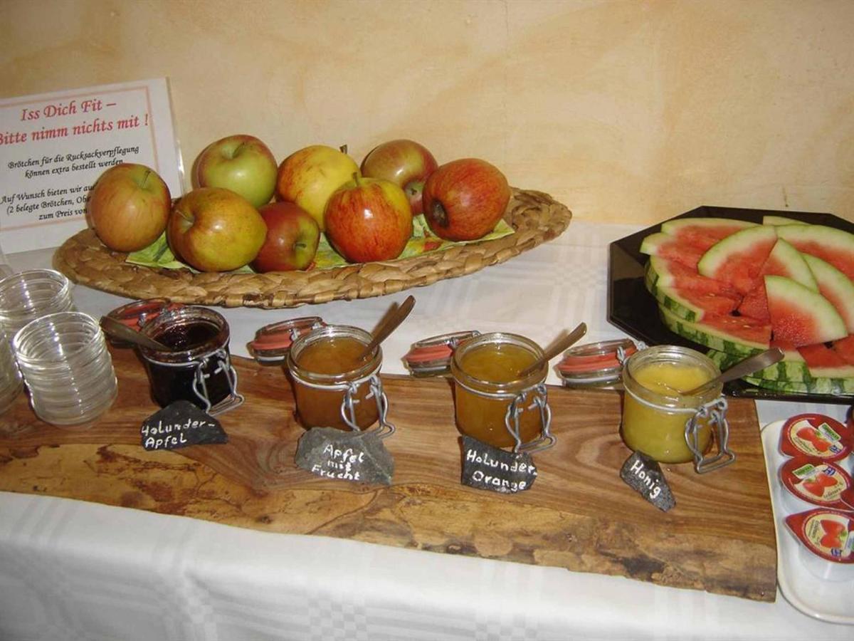 Rhoener Landhotel Haus Zur Wasserkuppe Ehrenberg  Extérieur photo