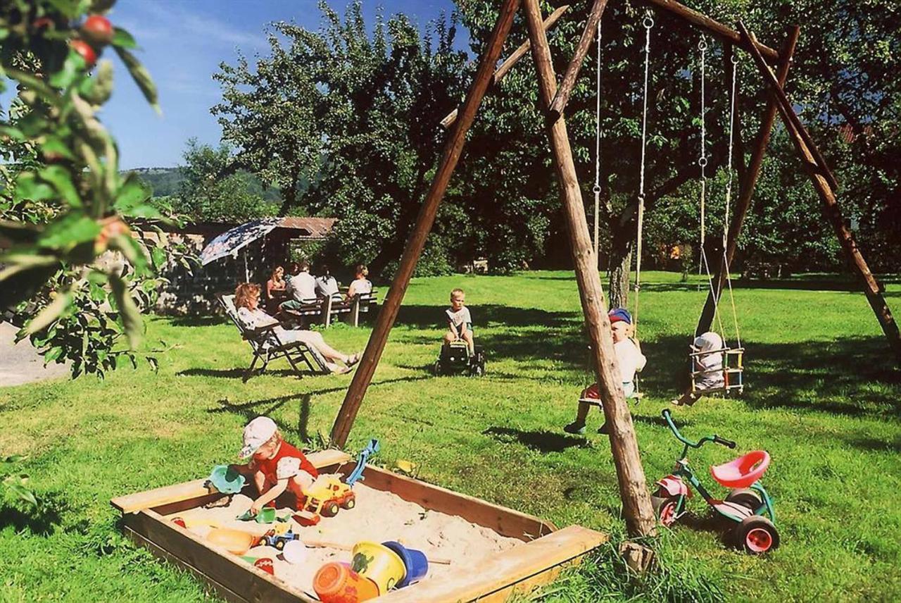 Rhoener Landhotel Haus Zur Wasserkuppe Ehrenberg  Extérieur photo